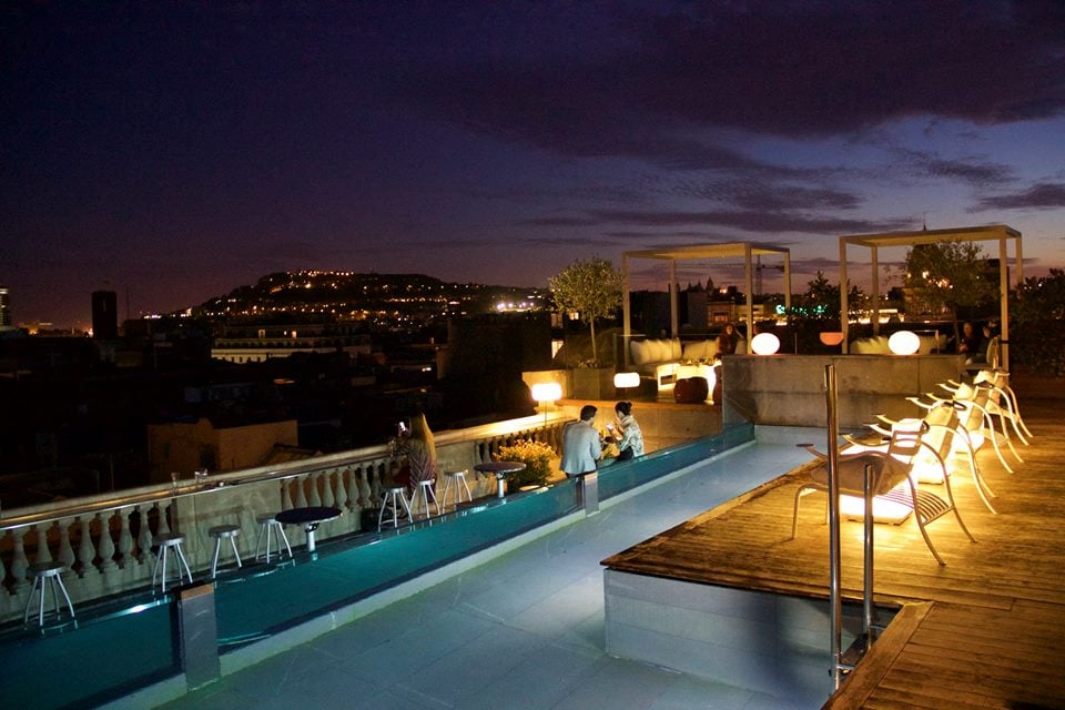 ohla hotel con terraza en barcelona
