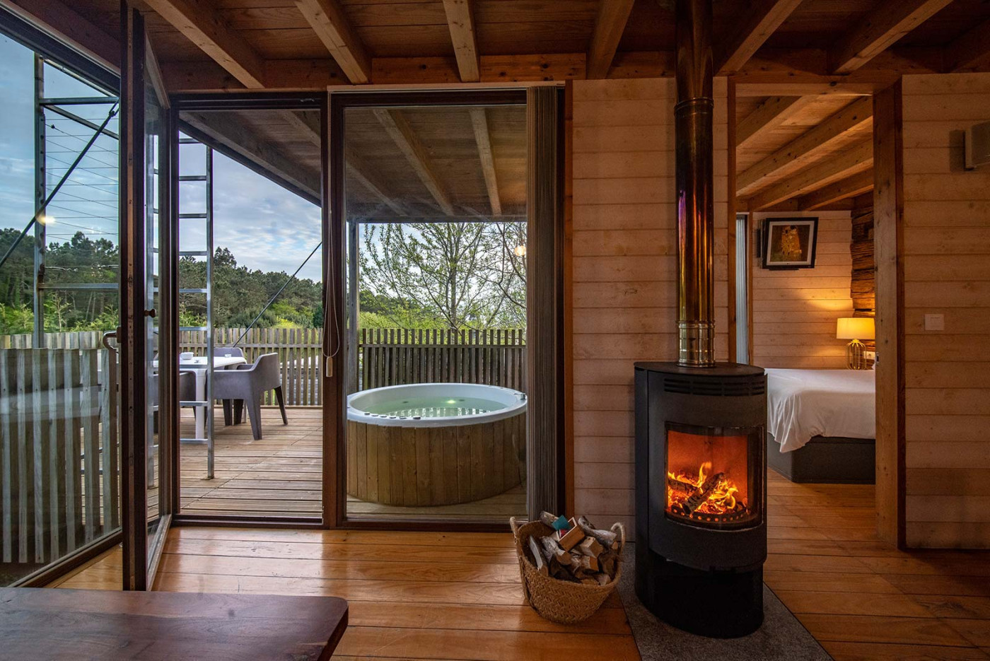 Cabaña con Chimenea y Jacuzzi